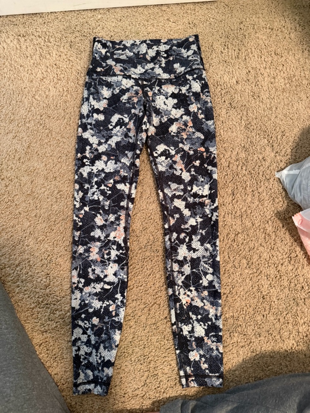 lululemon athletica Women's Navy, White & Blush Floral Leggings